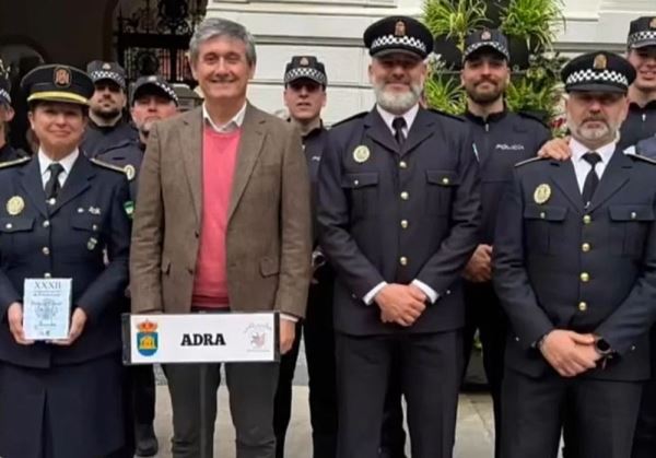 La Policía Local de Adra compite en el Campeonato Nacional Alcazaba en Granada y destaca por el equipo más pequeño.