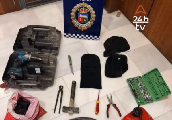 Intervención de la Policía Local de Vícar durante labores de vigilancia en el municipio.