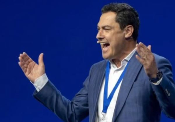 El sondeo sitúa al PP de Juanma Moreno cerca de la mayoría absoluta