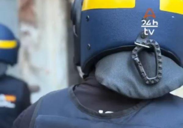 Detenido en Almería tras amenazar con un cuchillo a varios viandantes y herir a una menor
