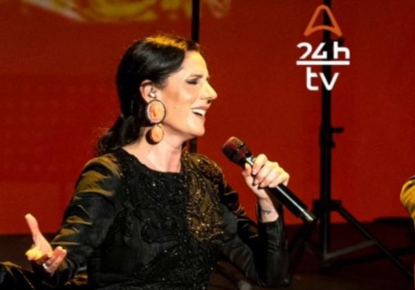 Diana Navarro conquista Almería en una noche llena de emoción y talento