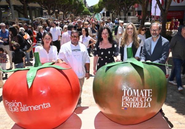 Almería se vuelca con la agricultura y la gastronomía en el estreno de VRUTAL