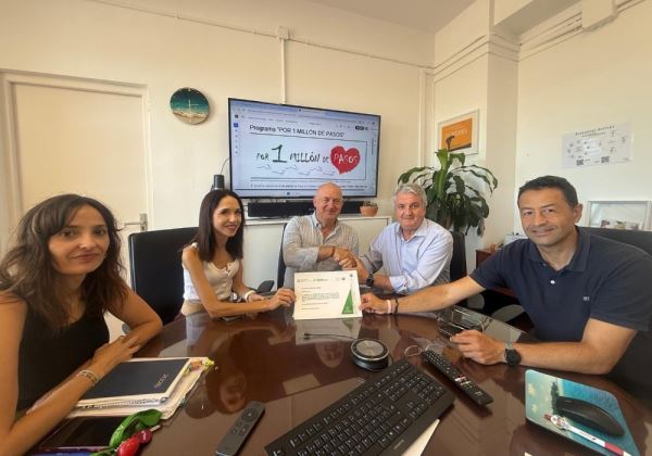 La Universidad de Almería recibe un reconocimiento por su participación en el programa ‘Por un millón de pasos’